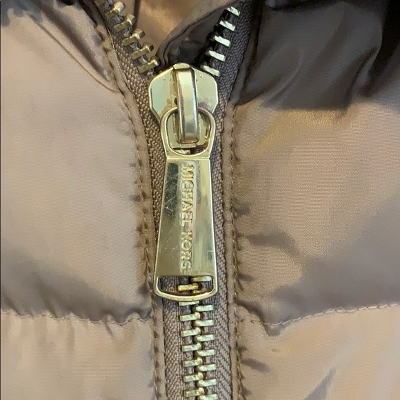 Michael Kors Truffle Faux Fur Puffer Jacket - Picture 5 of 8